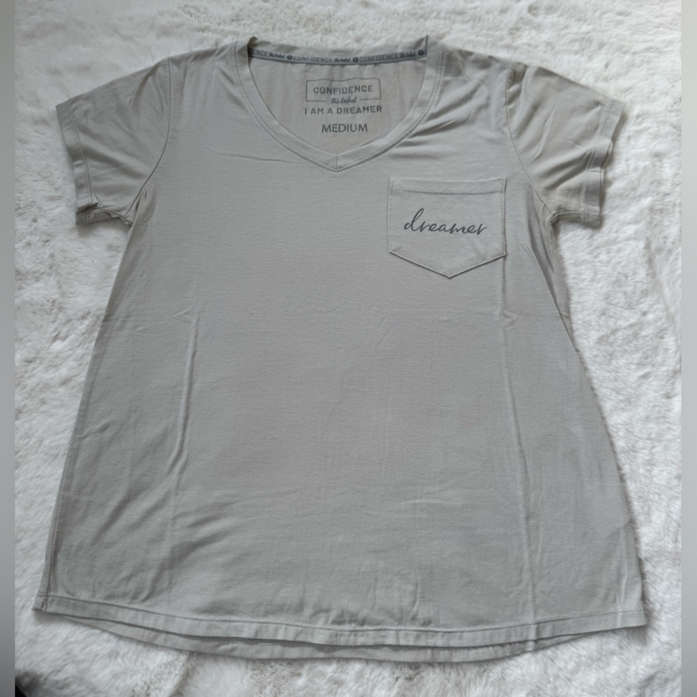 Itworks Dreamer confidence label tee